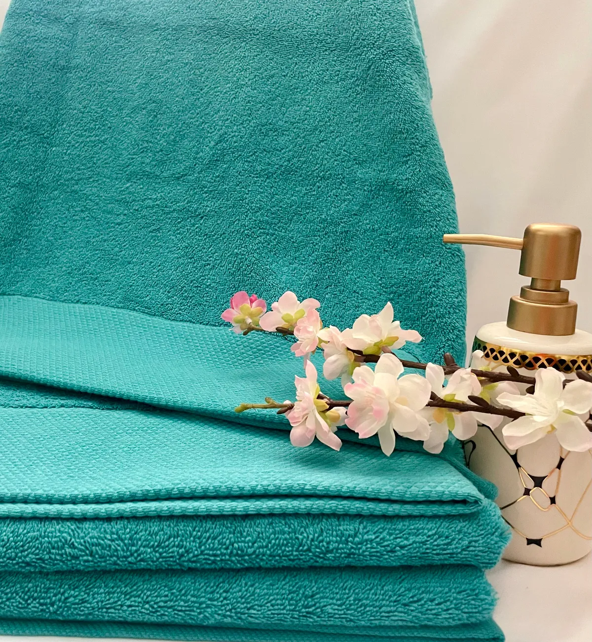 Luxury Combo of 2 bath sheets, source gallery image 01